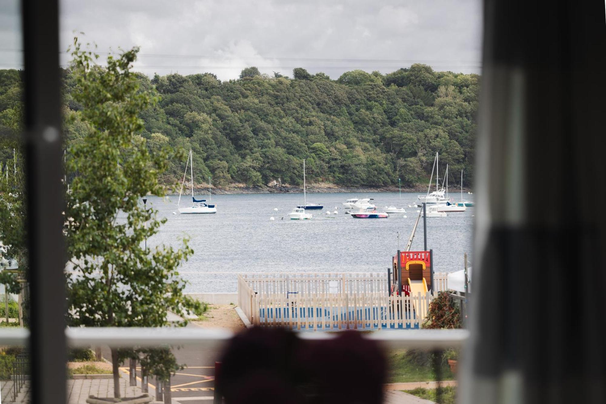 Gite Du Port Sur La Presqu'Ile De Lézardrieux Exteriér fotografie