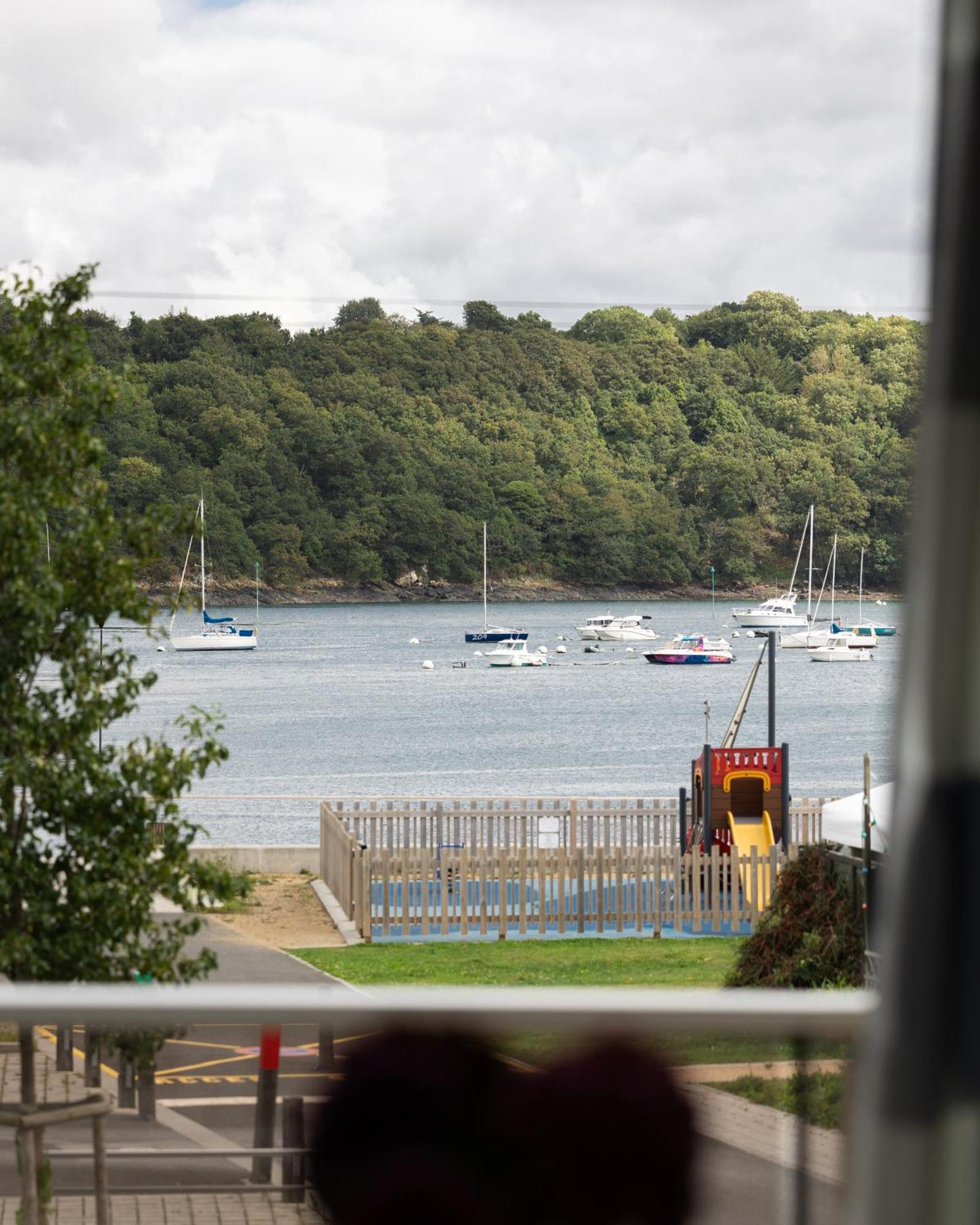 Gite Du Port Sur La Presqu'Ile De Lézardrieux Exteriér fotografie